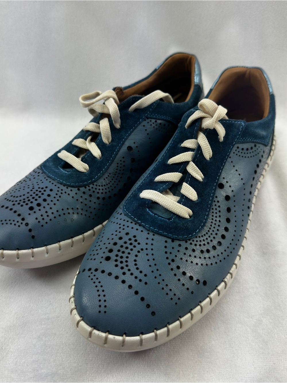 Spring Step Blue Eyelet Sneakers Jumilla Leather Perforated Lace Up Women 11 - Picture 11 of 11